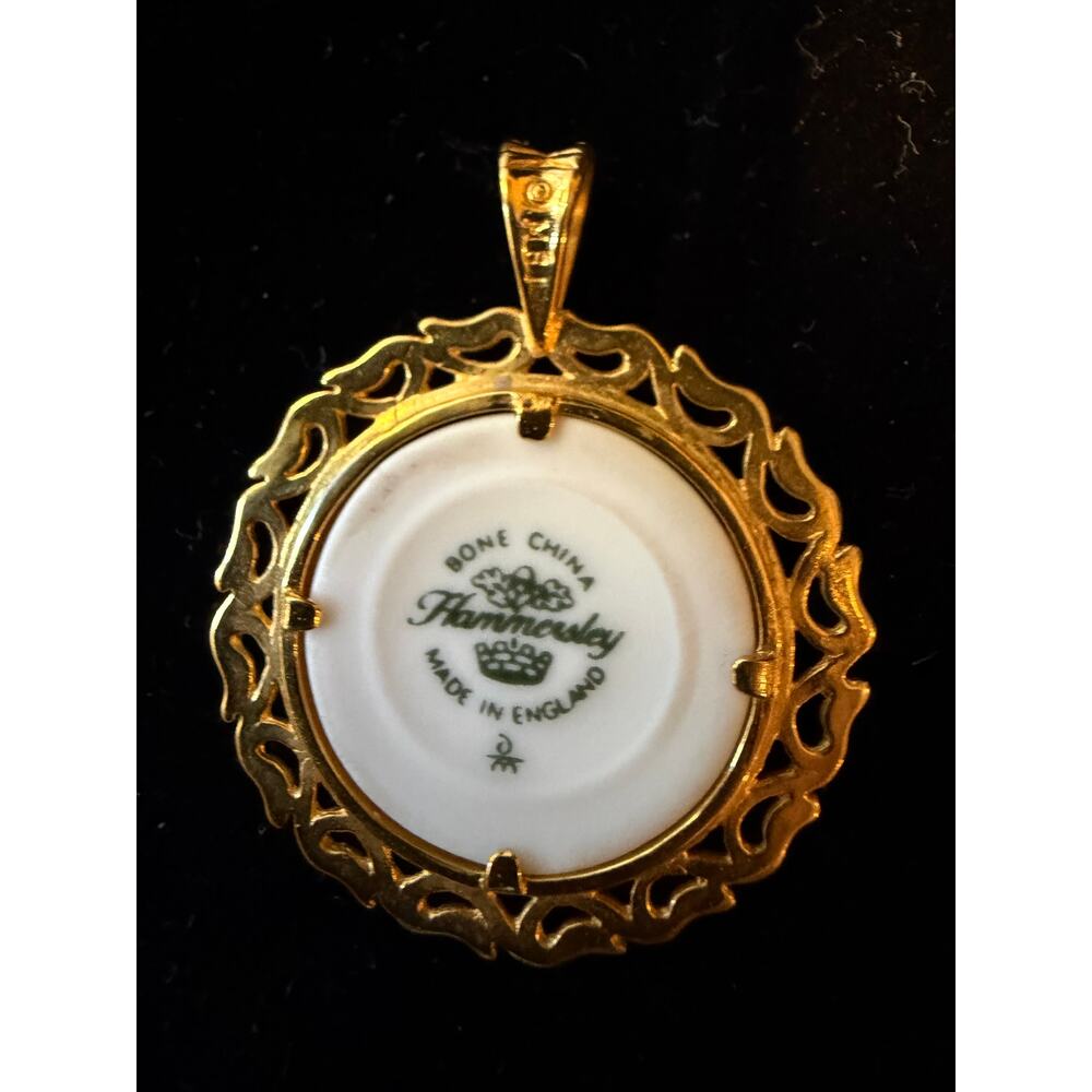Vintage Hammersley Violet Pendant  Bone China  Gold Tone Filigree Floral - Picture 2 of 3